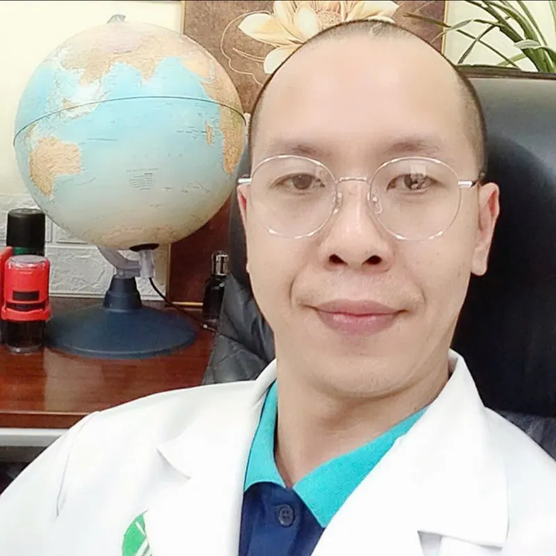 Thầy Bạch Vân Xích Tử