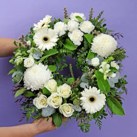 Ivory Elegance Wreath  - Standard 2