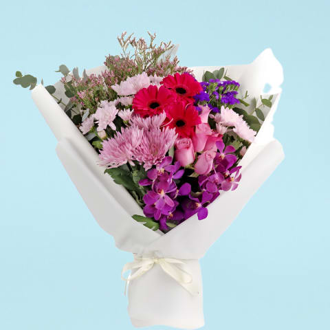 Summer Dreams Bouquet - Standard 0