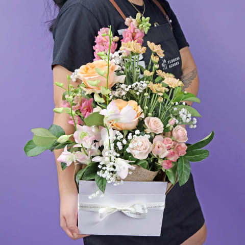 Blushing Bloom Box  - Deluxe 1