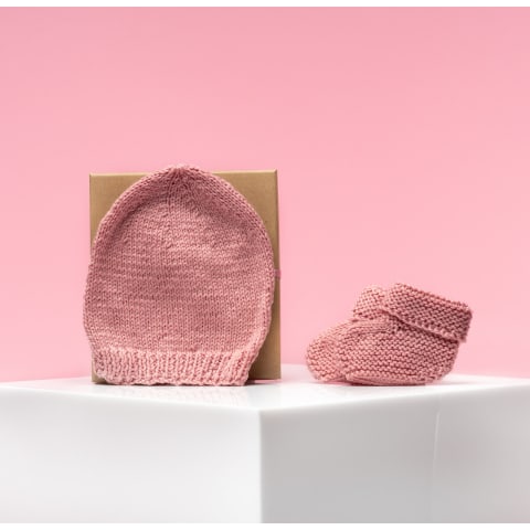 Merino Dusty Pink Baby Gift Set - Standard 0