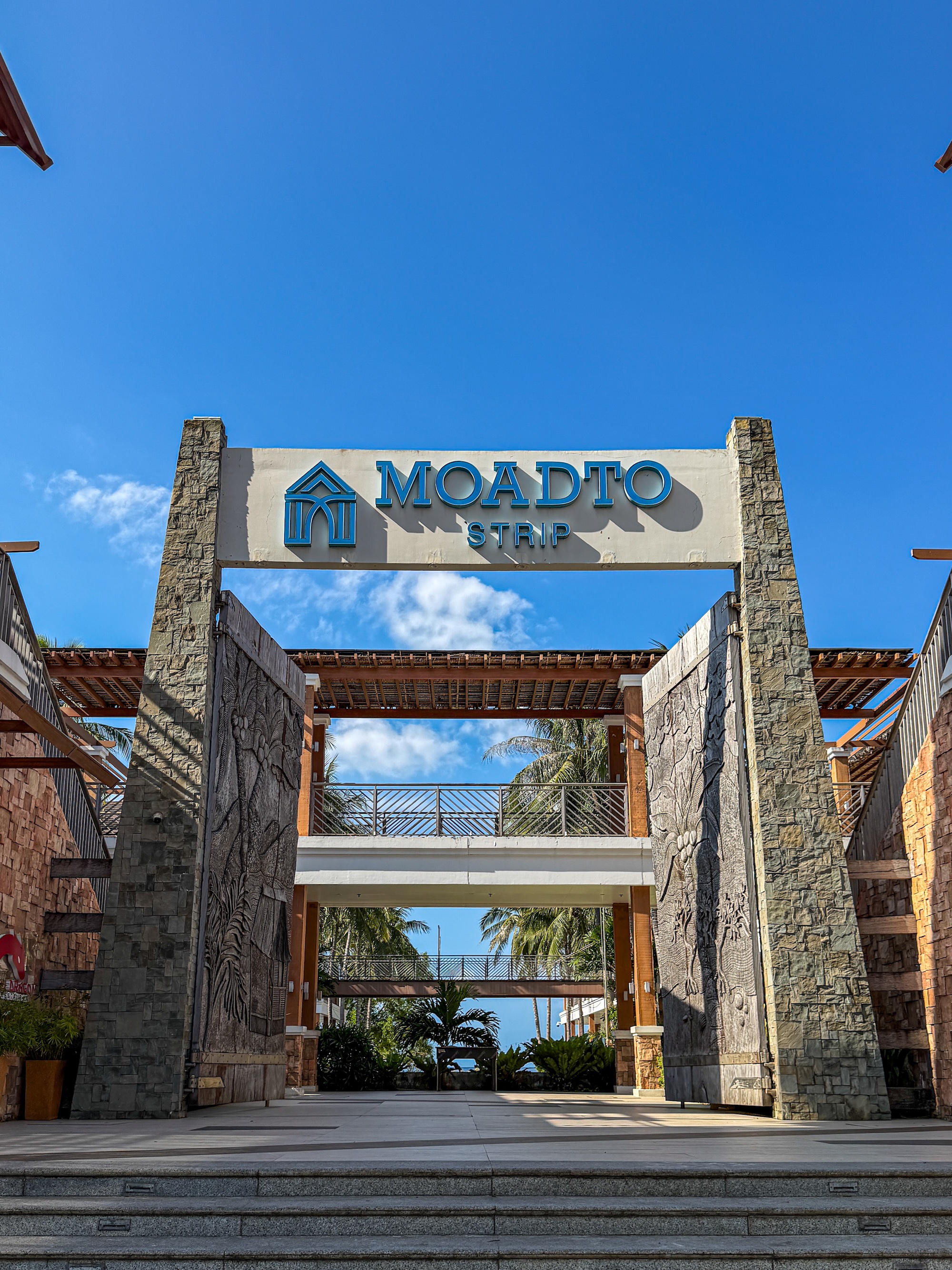 Entrance archway of the Moadto Strip mall in Panglao, Bohol