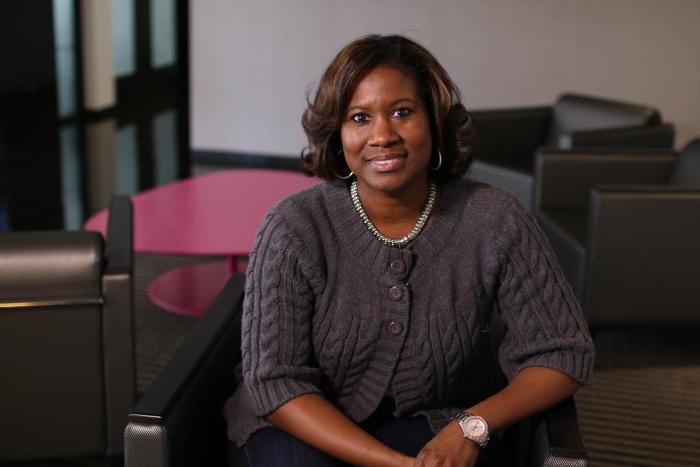 t mobile sales associate