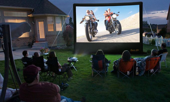 best outdoor movie projector with speakers