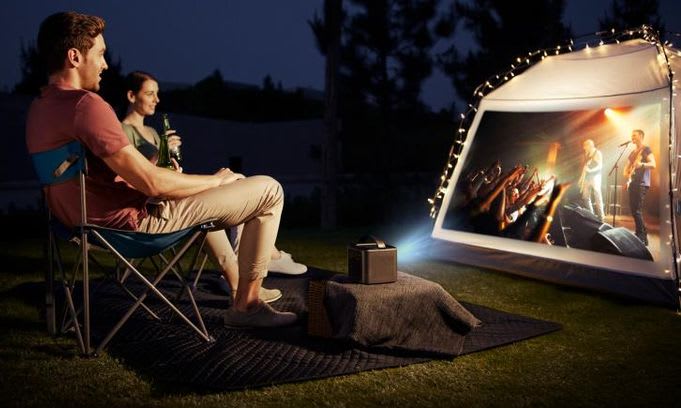 Outdoor Movie Projector Outdoor Movie Projector