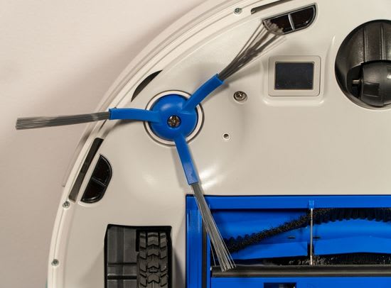 Eufy RoboVac L70 Hybrid turbo brush