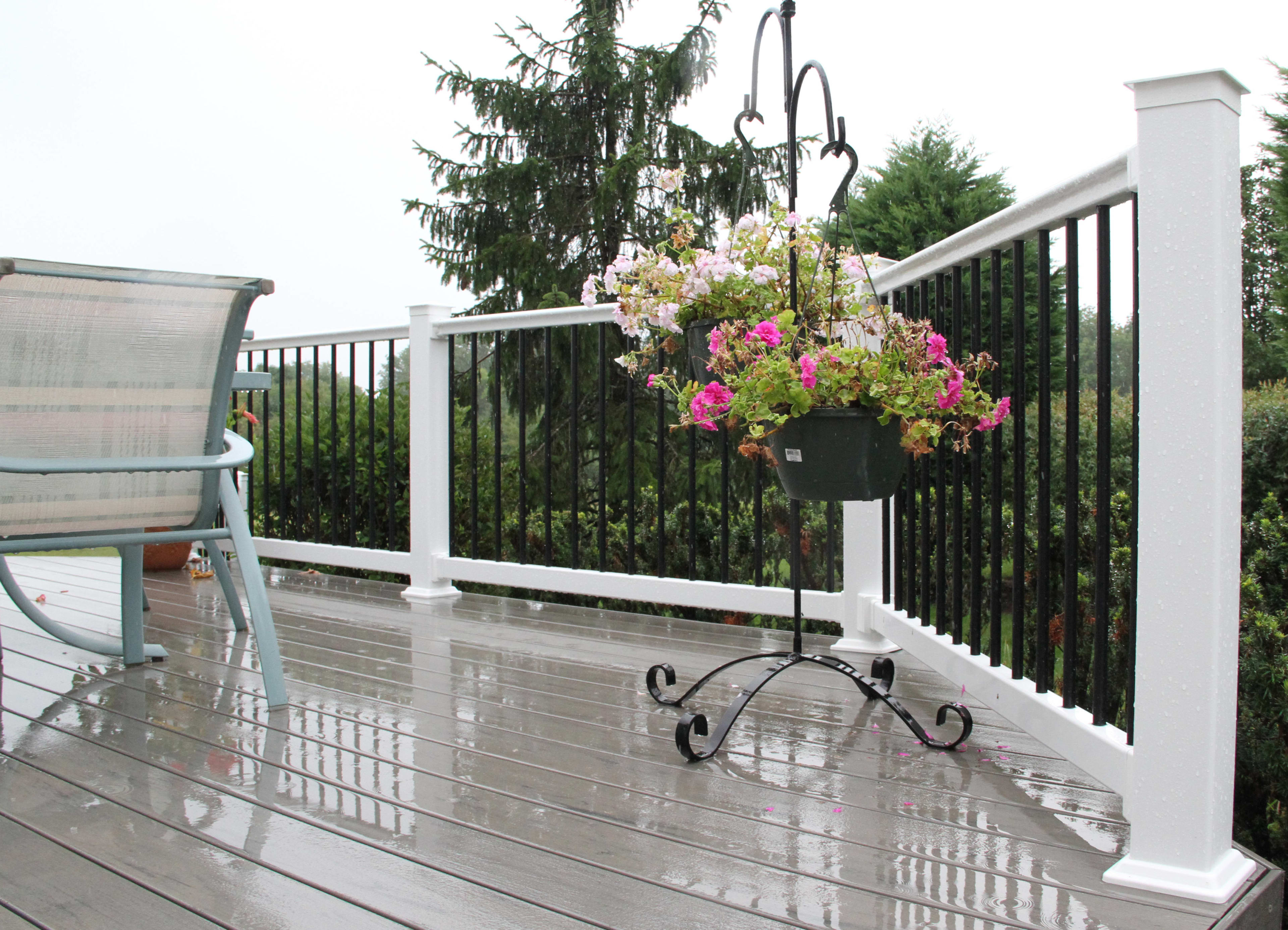 200 Series Railing in Rain-Superior