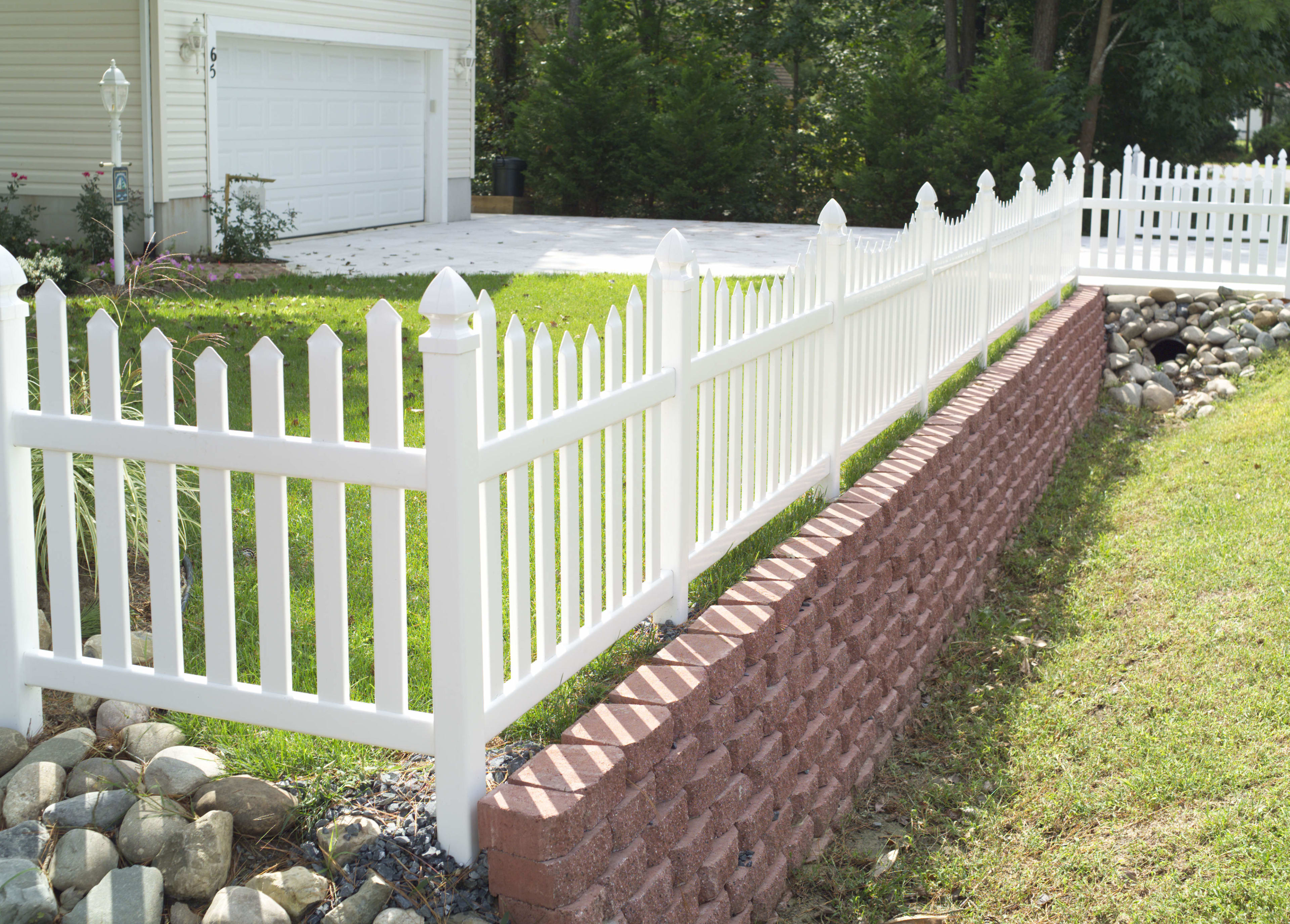 Classic Picket by a Driveway-Superior