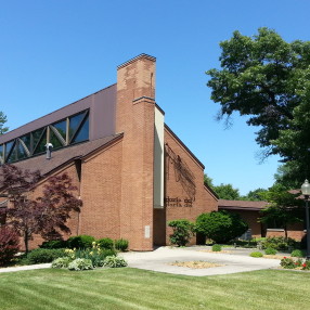 Gloria Dei Lutheran Church in Highland,IN 46322