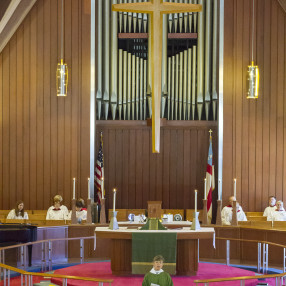 St. Simon's Episcopal Church in Arlington Heights,IL 60005