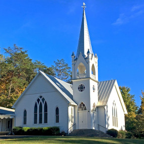 Middle Creek United Methodist Church in Pigeon Forge,TN 37863