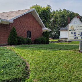 Bloomfield Seventh-day Adventist Church in Bloomfield,IN 47424