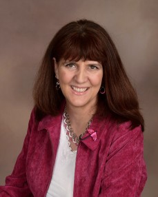 Suzy  Hennig D.C.E.