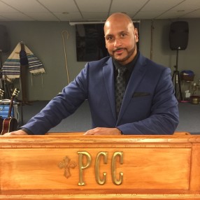 Pastor Ricardo Sacarello