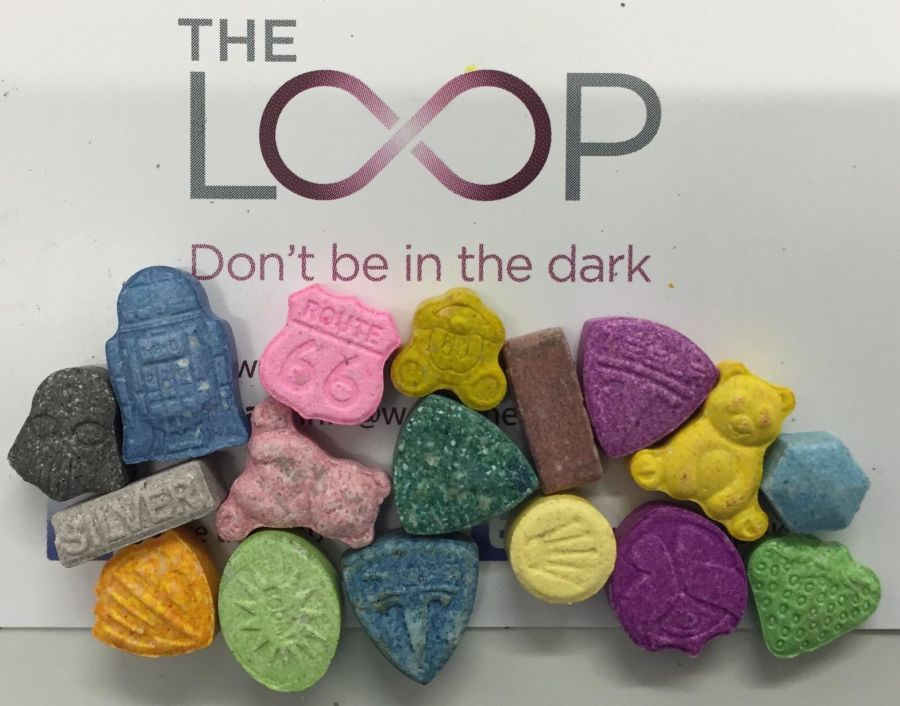 Bildet viser MDMA/ecstacy-piller.