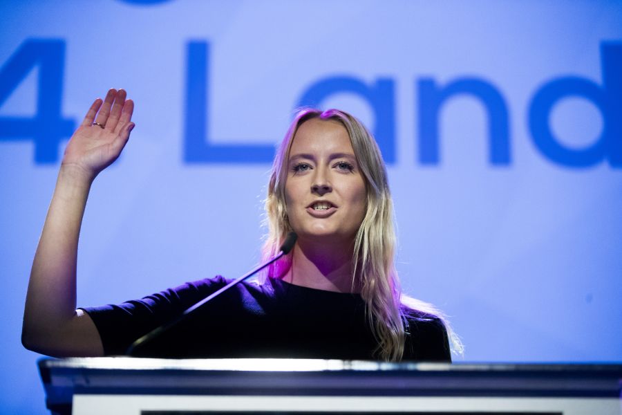 VIL LEGALISERE: Unge Høyre, her ved leder Sandra Bruflot, ønsker å legalisere bruk av cannabis.