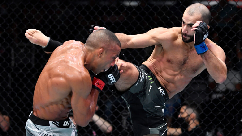 UFC Vegas 35 bonuses: 4 fighters walk away with 50k Performance of the Night bonuses UFC Vegas 35 bonuses: 4 fighters walk away with 50k Performance of the Night bonuses