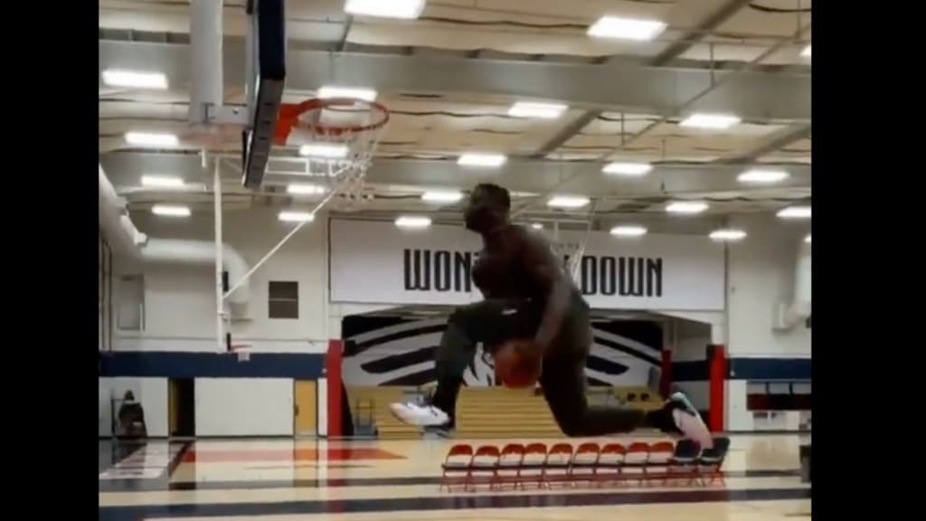 This Zion Williamson video has everyone talking This Zion Williamson video has everyone talking