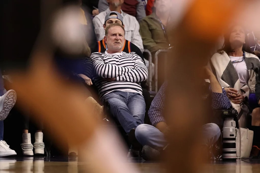 NBA’s Robert Sarver suspension has blurred its zero-tolerance message NBA’s Robert Sarver suspension has blurred its zero-tolerance message