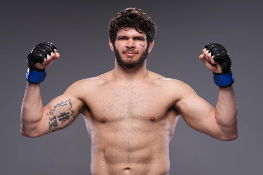 Philipe Lins feels his jiu-jitsu will overpower Maxim Grishin at UFC Vegas 61 Philipe Lins feels his jiu-jitsu will overpower Maxim Grishin at UFC Vegas 61