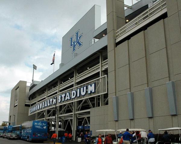 Hotels near Kroger Field