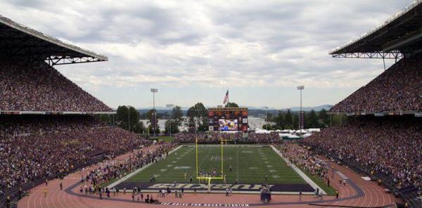 Hotels near Alaska Airlines Field at Husky Stadium