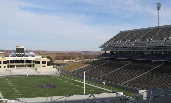 Hotels near Bill Snyder Family Stadium