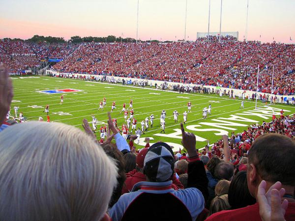 Hotels near War Memorial Stadium / AT&T Field