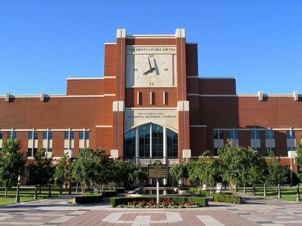 Hotels near Gaylord Family Oklahoma Memorial Stadium