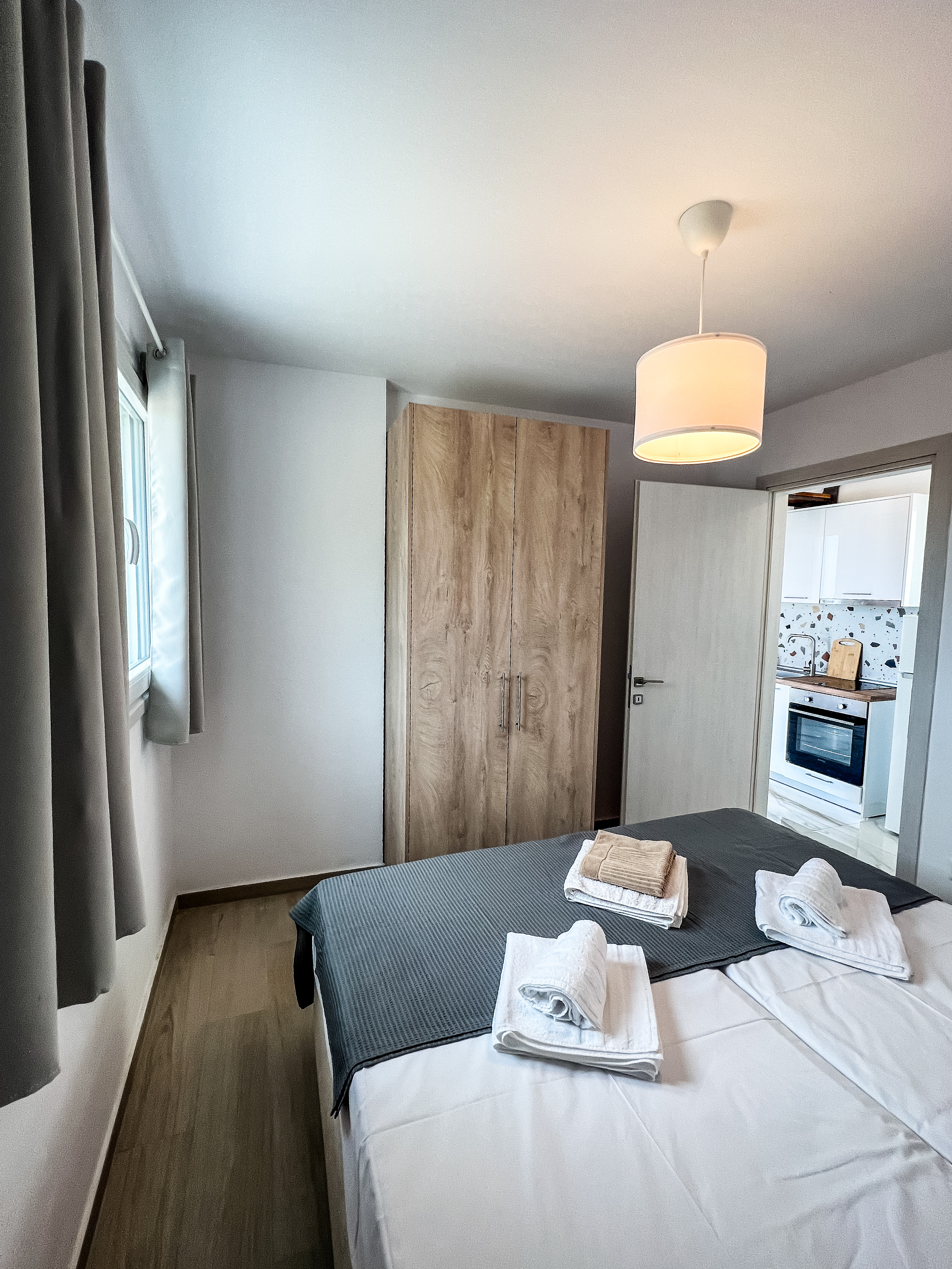 Double bed bedroom view 