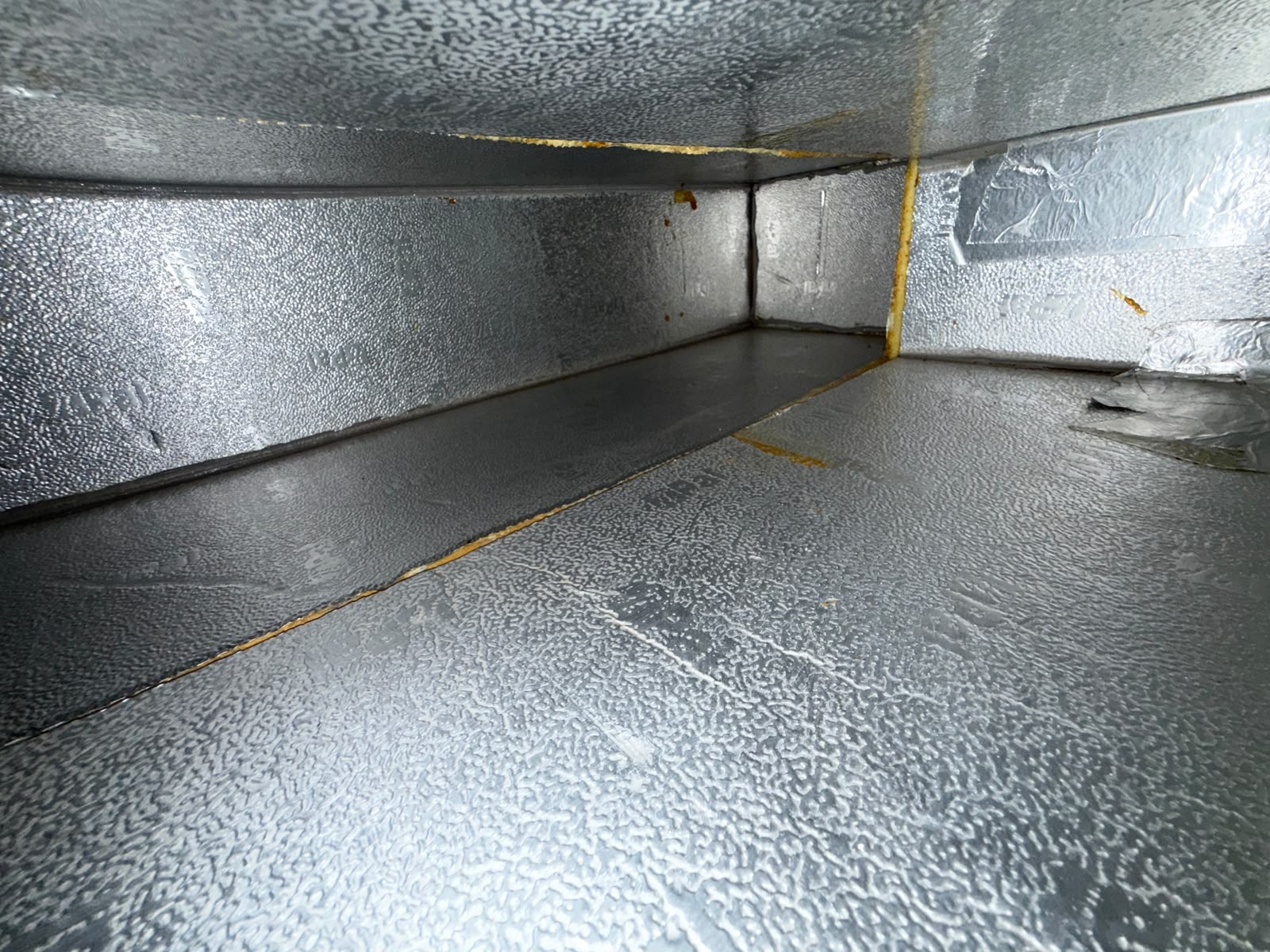 Does AC Duct Cleaning Help With Uneven Cooling?