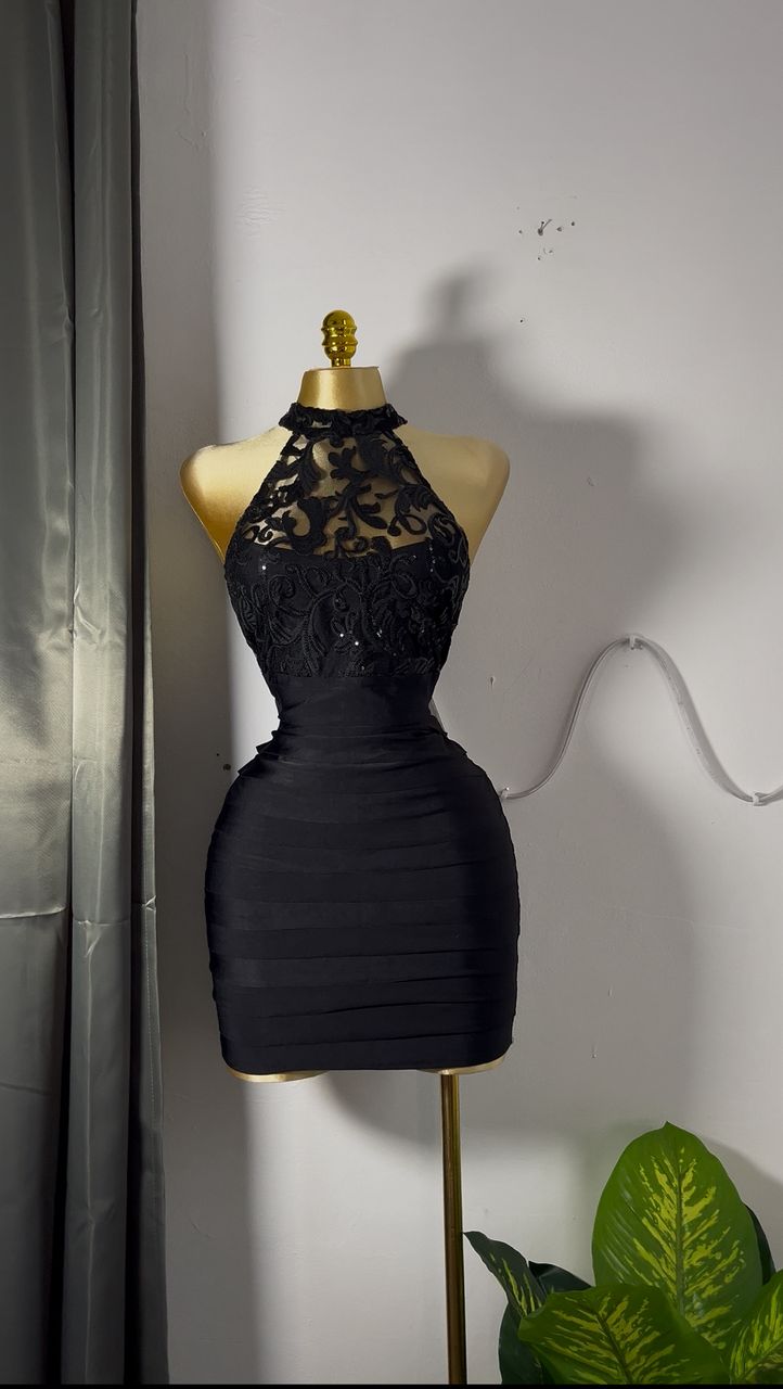 Elegant Black Dress with Lace Halter Neck and Ruched Skirt