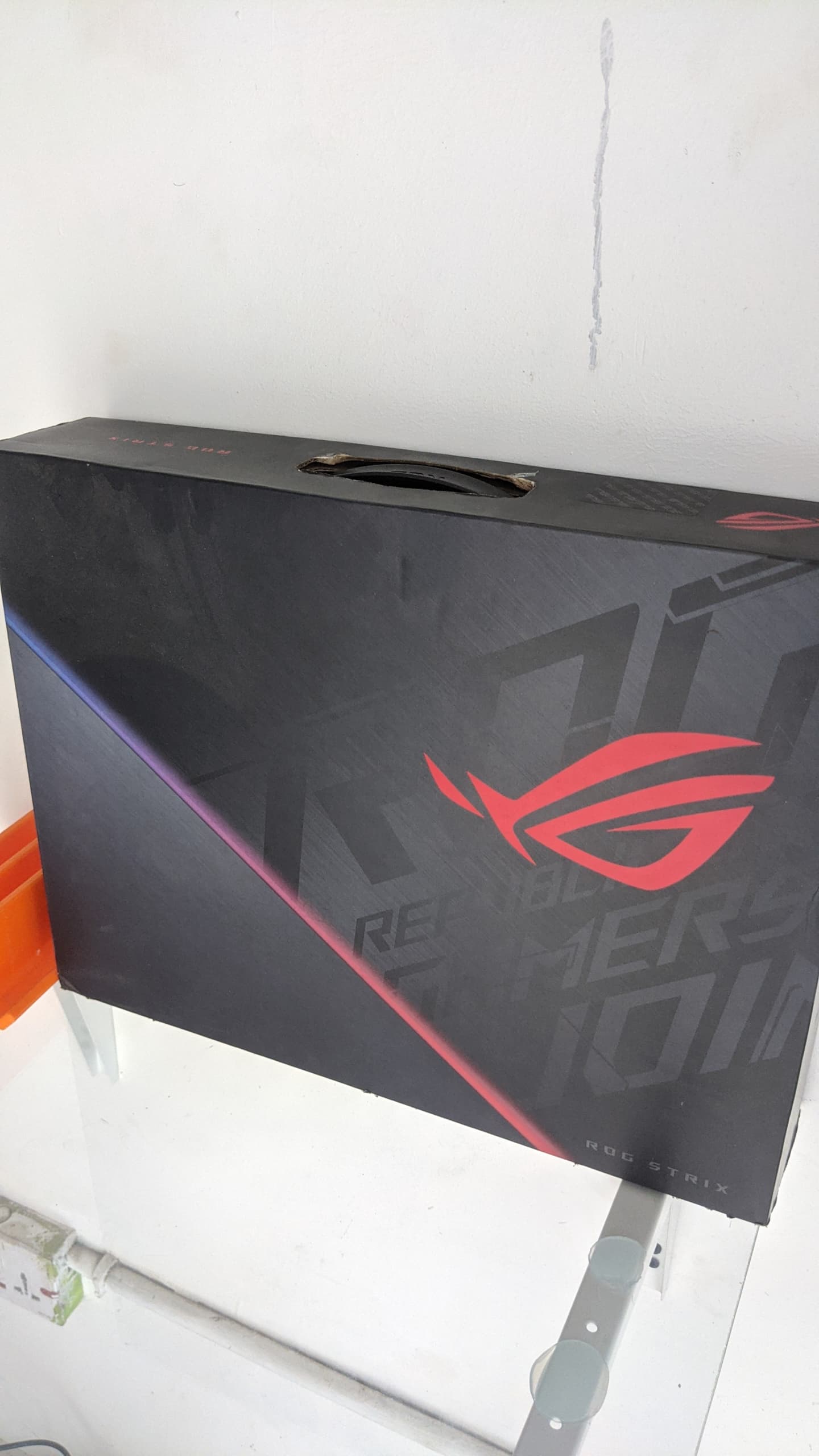 ASUS ROG STRIX  i7 9th generation  RAM 16gb  SSD 512gb 2