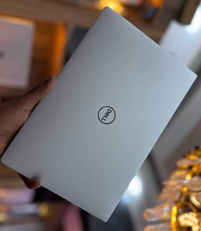 Dell XPS 13 8th Gen i5 | 8GB RAM | 256GB SSD | Backlit Keyboard | 90% Like New 1