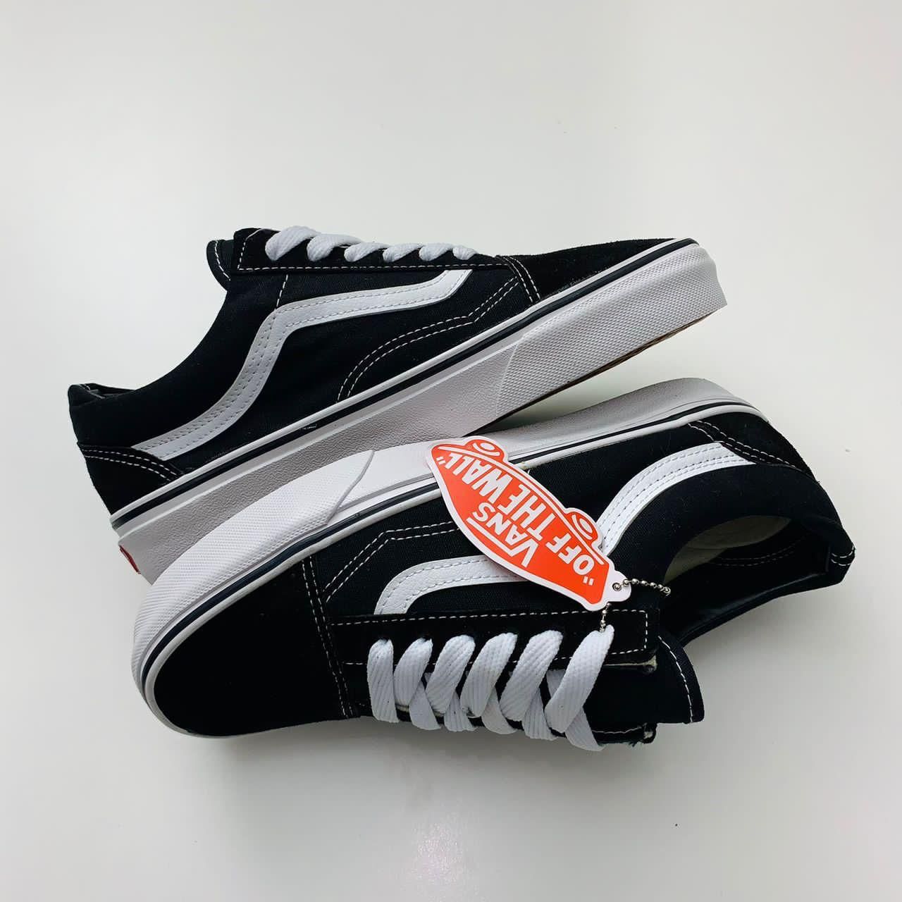 Vans Old Skool Classic Sneakers – Black & White