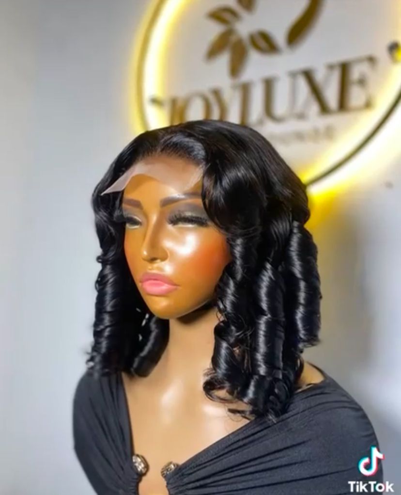 100% Human Hair Wig - Elegant Curly Style