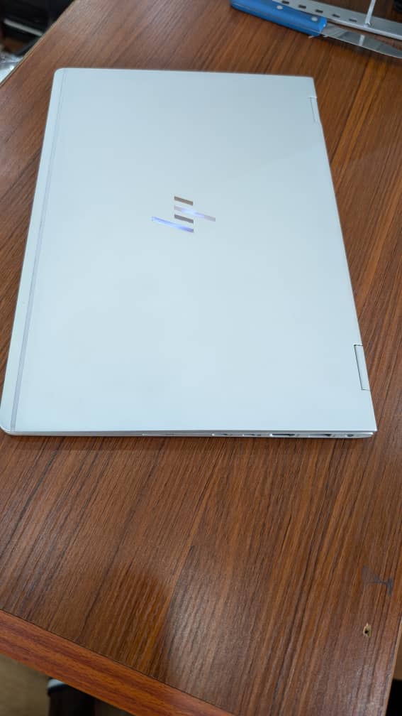 HP elitebook 1030 G2 Intel core i5  7th generation  2