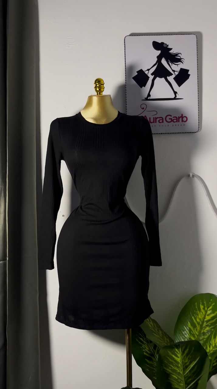 Elegant Black Long-Sleeve Bodycon Dress with Ribbed Detailing