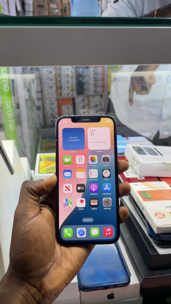 iPhone 12 128GB Unsealed 2