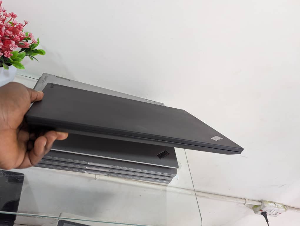 LENOVO ThinkPad  T580 Intel®️ Core™️ i5 Processor  8TH GENERATION  2