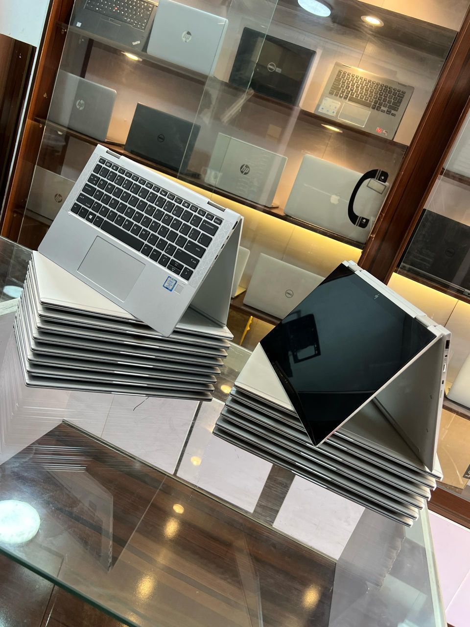 Hp Elitebook 1040 G6 Intel core i5 8th Generation  256GB SSD  2