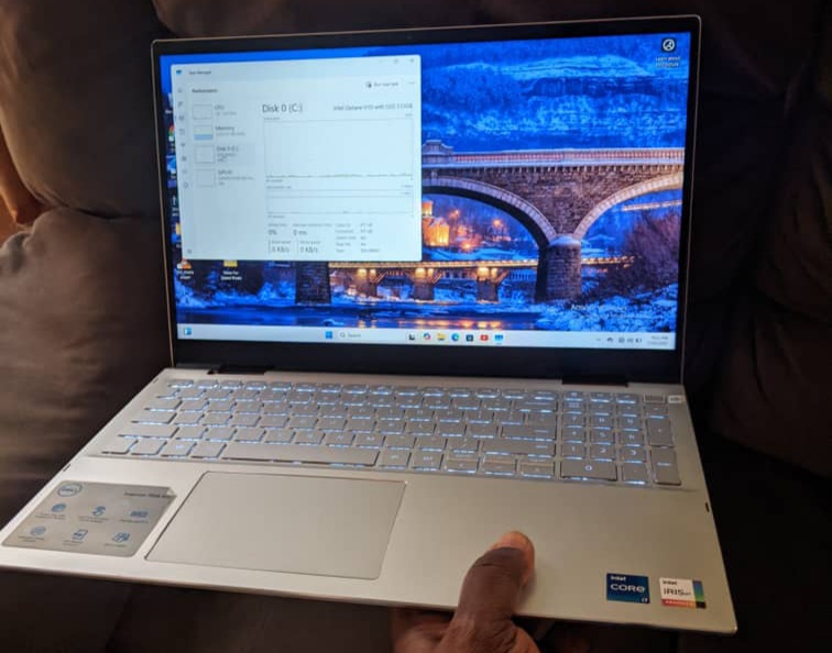 Dell Inspiron 7506* Intel®️ Core™️ i7-1165G7  11TH GEN,  512GB SSD 