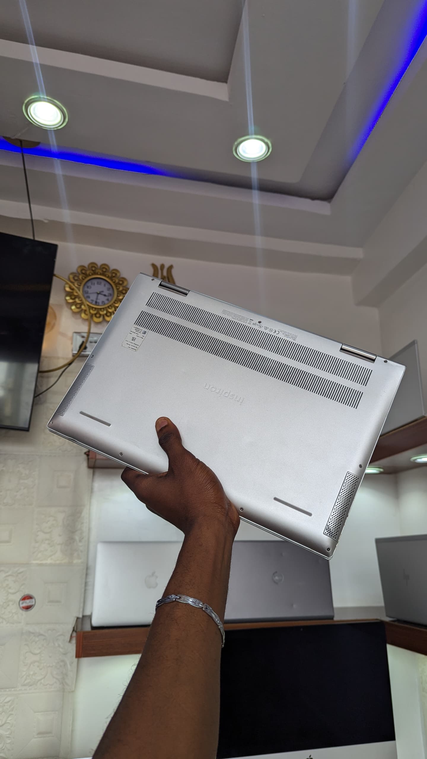 Dell Inspiron 7506* Intel®️ Core™️ i7-1165G7  11TH GEN,  512GB SSD  2