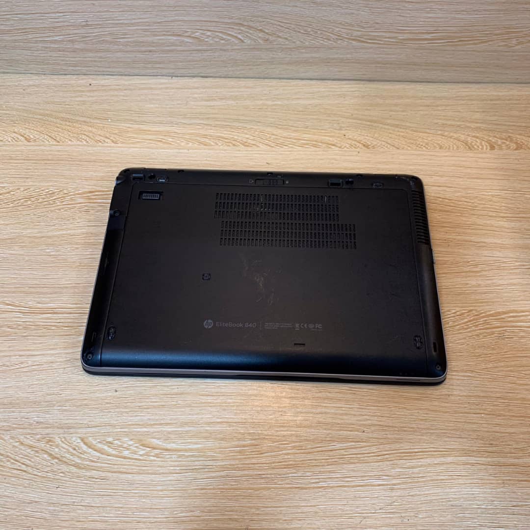 HP EliteBook 840 G1   Intel Core i5, 5th Generation   256 SSD  8 GB RAM   1