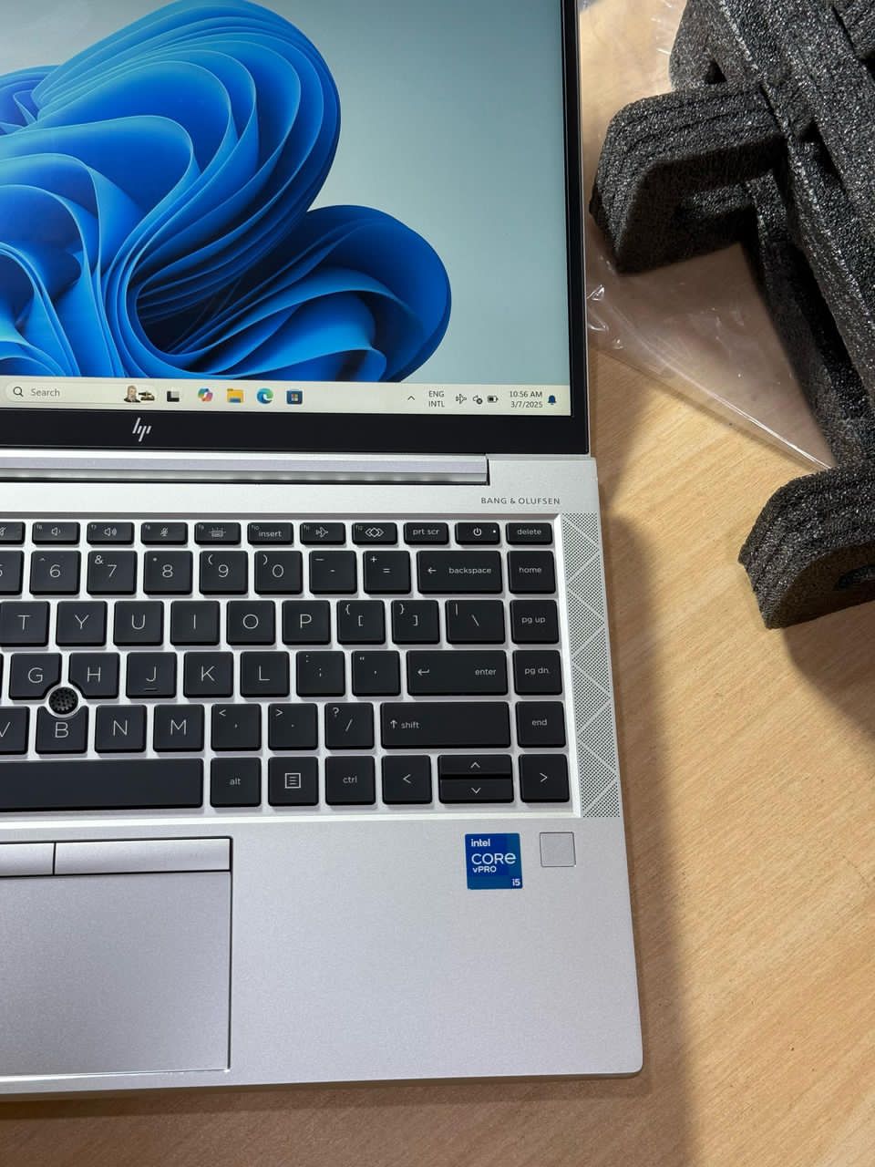 HP ELITEBOOK 840 G8* 11TH GENERATION 256GB SSD  1