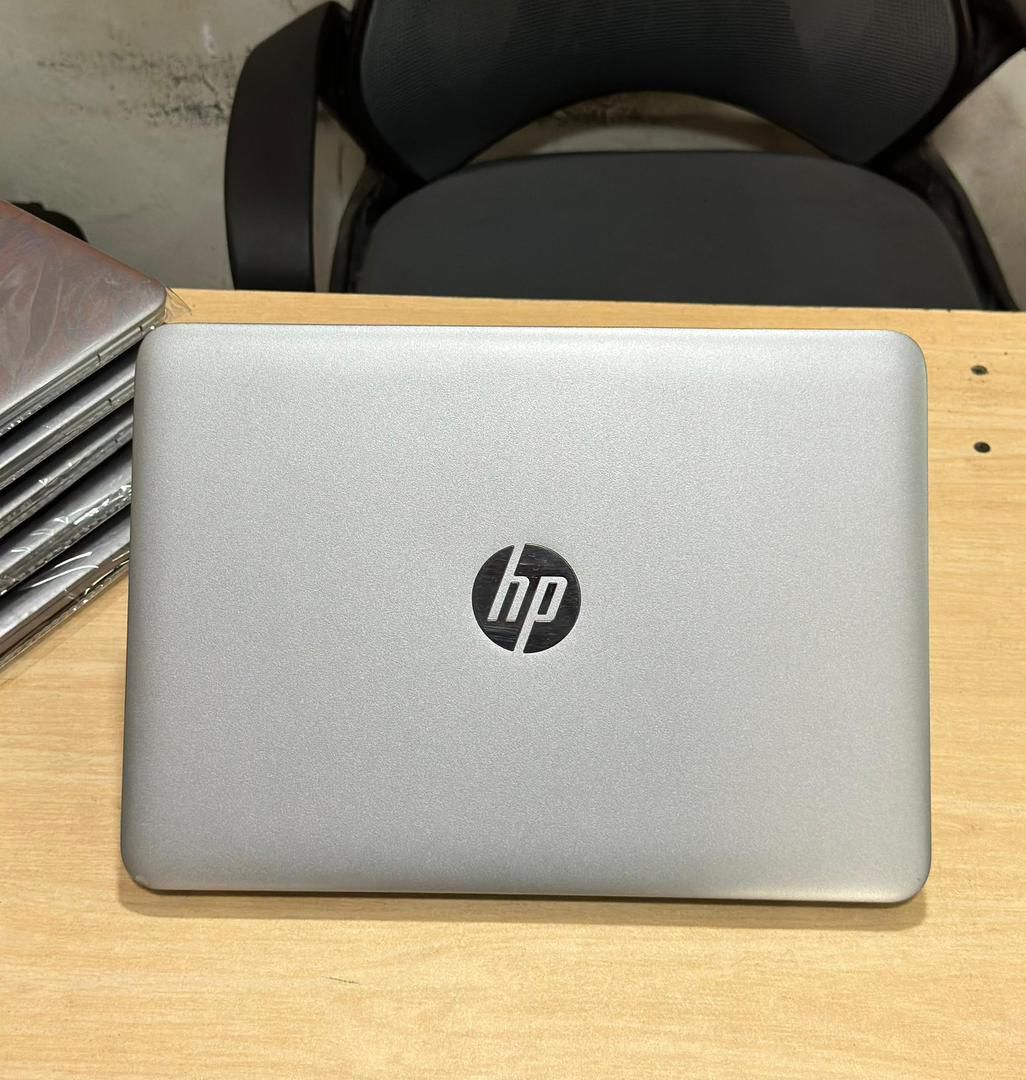 HP EliteBook 820 G3* Intel® Core™ i5 Processor  6TH GENERATION 256GB SSD  1