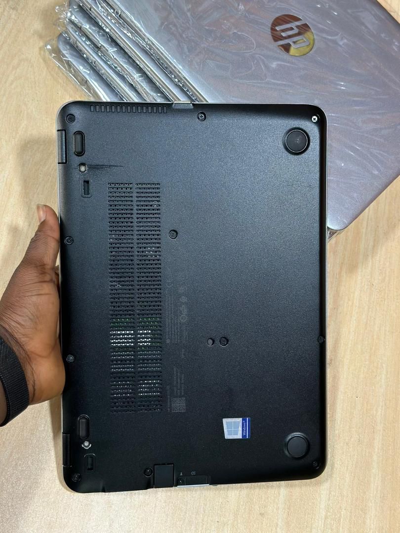 HP EliteBook 820 G3* Intel® Core™ i5 Processor  6TH GENERATION 256GB SSD  2