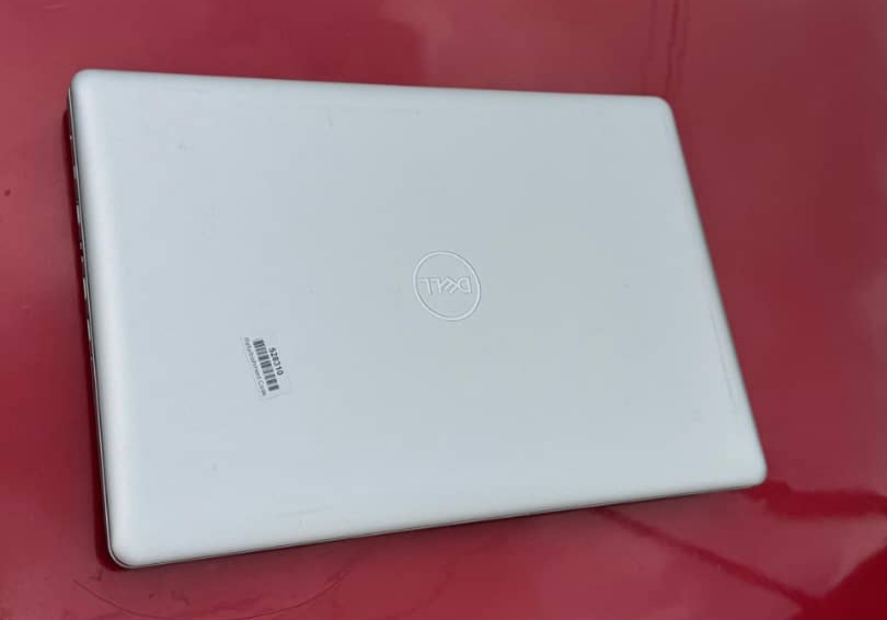 Dell XPS GAMING 🎮 MODEL* Intel® Core™ i5-10950H CPU  8CPUs  10TH GEN 1