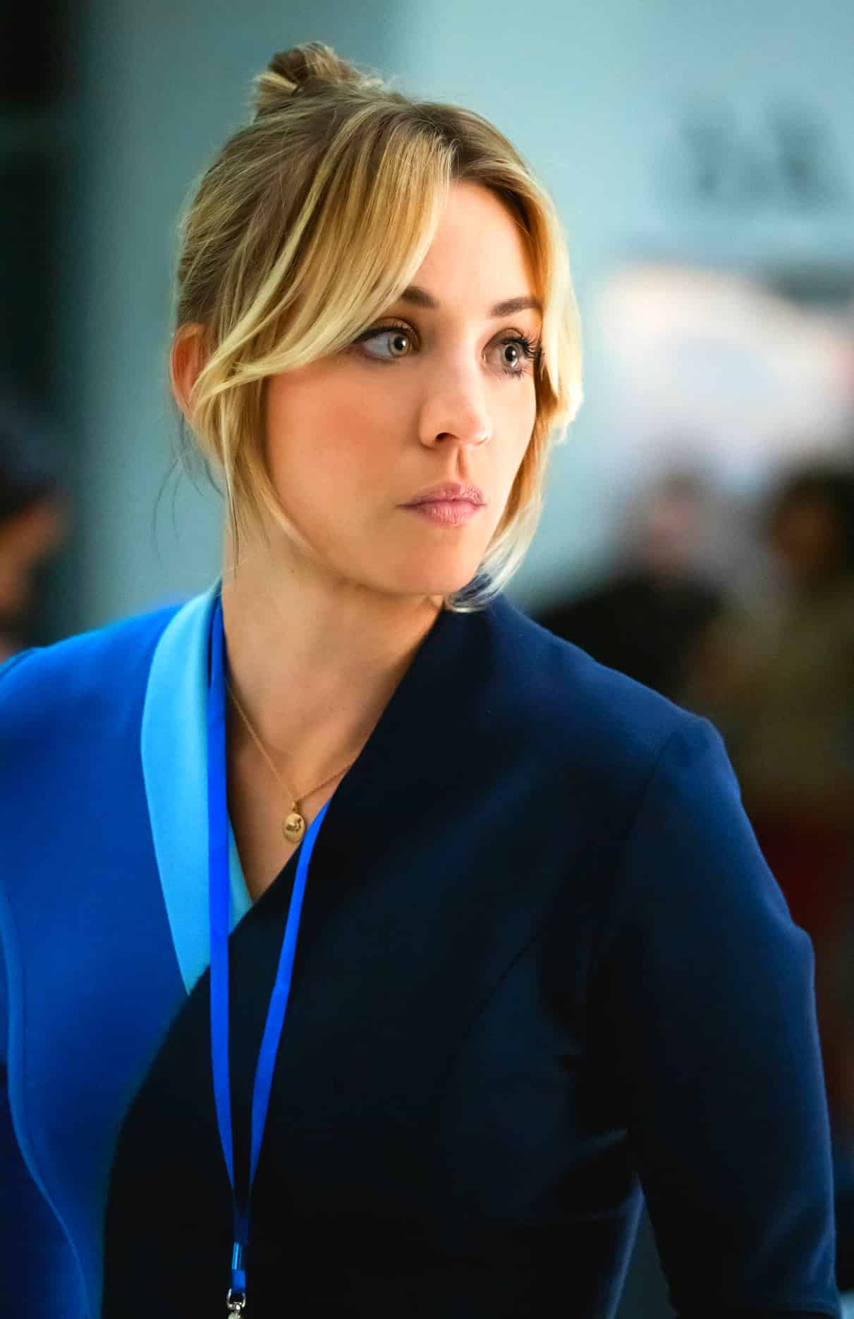 Kaley Cuoco's curtain Bangs Hair