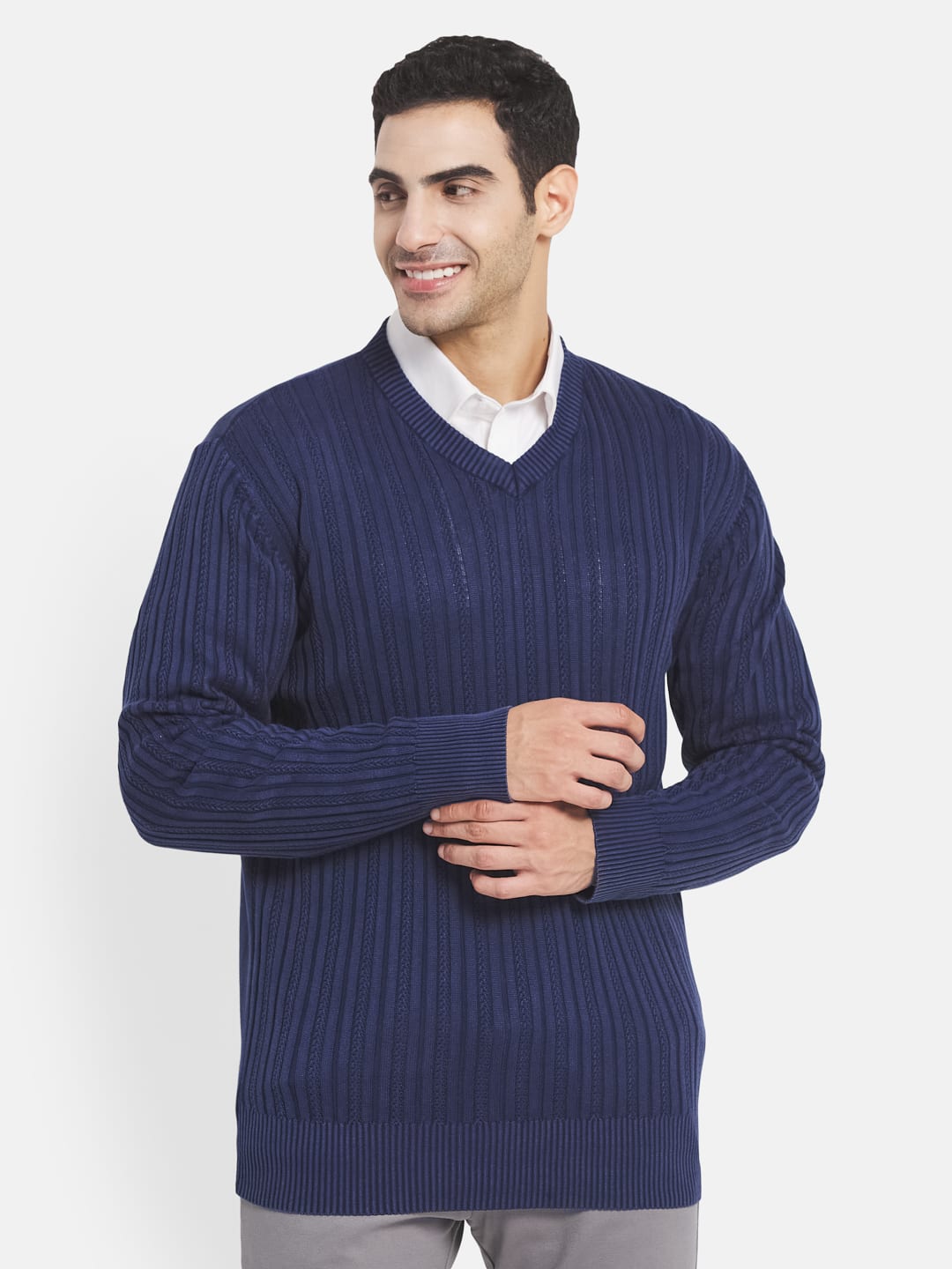 Aspect ratio of 1.53 H:W